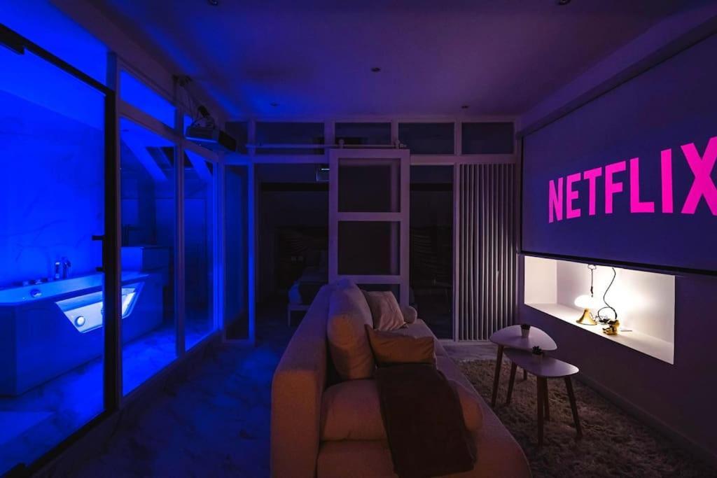 Oasis Chic - Spa Prive & Cinema Реймс Экстерьер фото